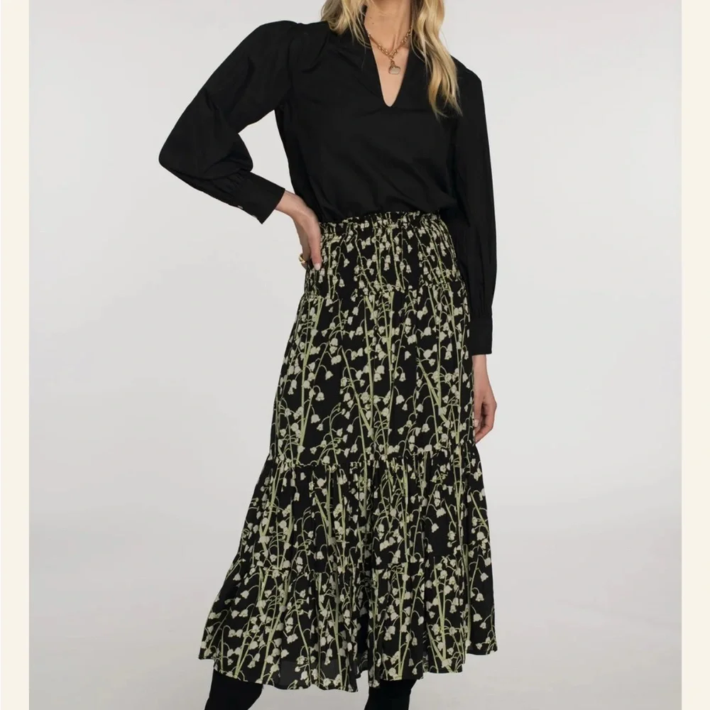Elizabeth James The Label Pull On Floral Black and Green Maxi Skirt Large - Picture 1 of 6